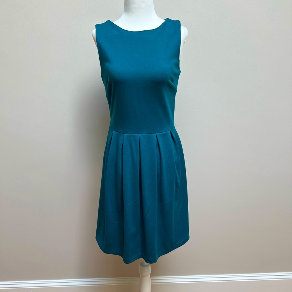 AQUA Bloomingdale’s Teal color Sleeveless Dress Size S